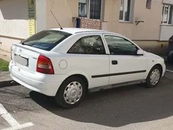 Utilizat 2004 Opel Astra Coupe | 2.500 EUR