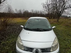 Utilizat 2005 Renault Scénic II Monovolum | 1.500 EUR