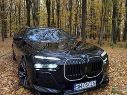 Culoarenegru Utilizat 2023 BMW 750e Executive Berlinǎ | 102.000 EUR (Super Preț)