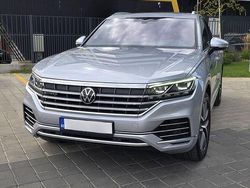 Culoaregri Utilizat 2021 VW Touareg R SUV | 38.500 EUR