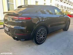 Culoarenegru Utilizat 2022 Porsche Cayenne Platinum Edition SUV | 88.000 EUR
