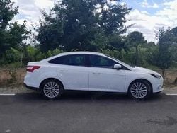 Alb Utilizat 2011 Ford Focus Berlinǎ | 4.000 EUR (Preț OK)