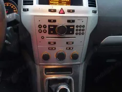 Violet Utilizat 2010 Opel Zafira Monovolum | 3.150 EUR (Preț OK)