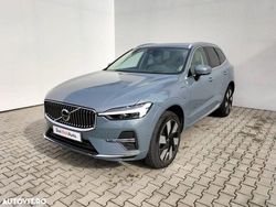 Gri deschis metalic Utilizat 2023 Volvo XC60 Ultimate SUV | 52.900 EUR