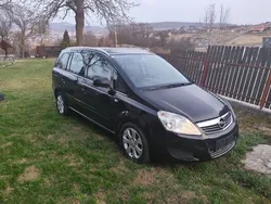 Negru Utilizat 2010 Opel Zafira Monovolum | 2.500 EUR (Preț bun)