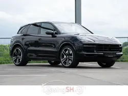 Negru Utilizat 2023 Porsche Cayenne Turbo Chrono SUV | 140.969 EUR