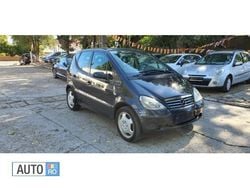 Negru Utilizat 2000 Mercedes A190 Hatchback | 1.499 EUR