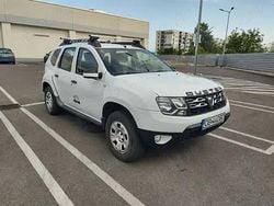Alb Utilizat 2015 Dacia Duster SUV | 8.000 EUR (Scump)