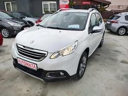 Alb Utilizat 2016 Peugeot 2008 Allure SUV | 7.600 EUR (Preț bun)