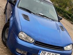 Utilizat 2002 VW Golf IV Hatchback | 950 EUR (Preț bun)