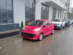 Rosu Utilizat 2006 Peugeot 107 Hatchback | 2.800 EUR