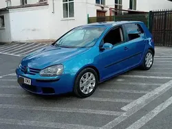 Utilizat 2005 VW Golf V Hatchback | 2.250 EUR (Preț bun)