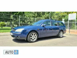 Albastru Utilizat 2001 Ford Mondeo Break | 999 EUR