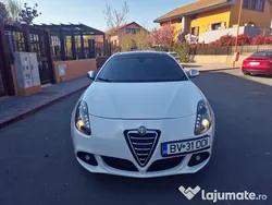 Alb Utilizat 2012 Alfa Romeo Giulietta Hatchback | 7.000 EUR (Preț OK)