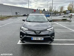 Gri Utilizat 2016 Toyota RAV4 Executive SUV | 11.990 EUR (Preț bun)