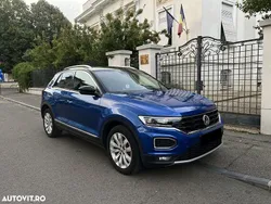 Albastru Utilizat 2018 VW T-Roc Design SUV | 20.000 EUR (Puțin scump)