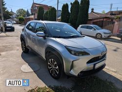 Gri Utilizat 2023 Toyota Yaris Cross SUV | 23.400 EUR (Preț bun)
