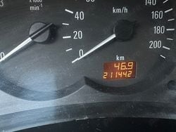 Utilizat 2005 Opel Corsa Berlinǎ | 1.400 EUR