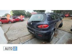 Albastru Utilizat 2005 Alfa Romeo 147 Hatchback | 1.699 EUR