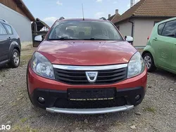 Rosu Utilizat 2012 Dacia Sandero Ambiance Hatchback | 4.199 EUR (Preț OK)