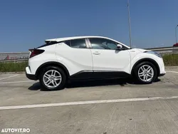 Culoarealb Utilizat 2020 Toyota C-HR Business Edition SUV | 18.500 EUR (Preț bun)