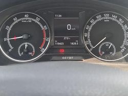 Culoarerosu Utilizat 2017 Skoda Rapid Berlinǎ | 7.500 EUR (Preț OK)