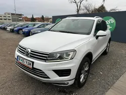 Alb Utilizat 2016 VW Touareg SUV | 25.000 EUR (Preț OK)
