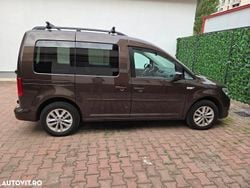 Culoaremaro Utilizat 2015 VW Caddy Monovolum | 14.900 EUR