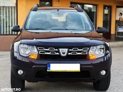 Albastru Utilizat 2015 Dacia Duster Lauréate SUV | 8.800 EUR (Preț bun)