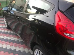 Negru Utilizat 2010 Ford Fiesta Hatchback | 2.300 EUR