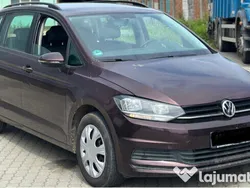 Alte culori Utilizat 2018 VW Touran Monovolum | 8.699 EUR (Super Preț)