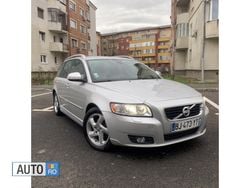 Argintiu Utilizat 2011 Volvo V50 Break | 3.750 EUR (Preț bun)