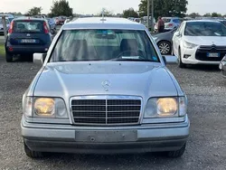 Mercedes E200