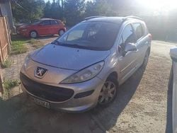 Utilizat 2009 Peugeot 207 Hatchback | 1.200 EUR (Preț bun)
