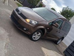 Culoaremaro Utilizat 2011 VW Caddy Comfortline Monovolum | 6.390 EUR (Puțin scump)