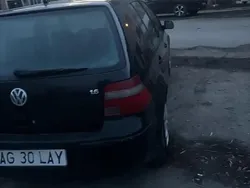 Utilizat 2003 VW Golf IV | 1.000 EUR (Preț bun)