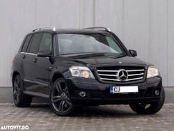 Culoarenegru Utilizat 2009 Mercedes GLK350 SUV | 9.900 EUR (Puțin scump)