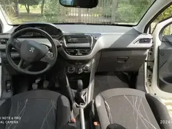 Utilizat 2013 Peugeot 208 Hatchback | 4.300 EUR (Preț bun)