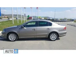 Bej metalizat Utilizat 2011 VW Passat Berlinǎ | 11.900 EUR