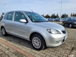 Utilizat 2005 Mazda 2 Hatchback | 2.490 EUR