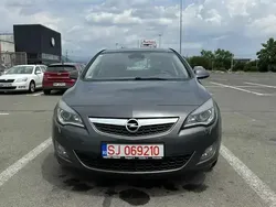 Utilizat 2010 Opel Astra Hatchback | 4.650 EUR (Puțin scump)