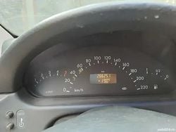 Albastru Utilizat 2003 Mercedes Vaneo Monovolum | 1.200 EUR