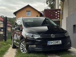 Culoarenegru Utilizat 2016 VW Touran Comfortline Monovolum | 6.999 EUR (Preț bun)