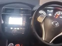 Utilizat 2015 Nissan Pulsar Berlinǎ | 5.600 EUR