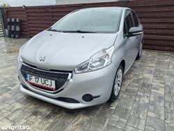Culoareargint Utilizat 2014 Peugeot 208 Active Hatchback | 5.250 EUR (Preț OK)