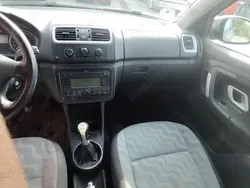 Utilizat 2009 Skoda Fabia Hatchback | 1.800 EUR (Super Preț)