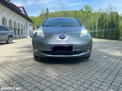 Gri Utilizat 2015 Nissan Leaf Hatchback | 7.900 EUR