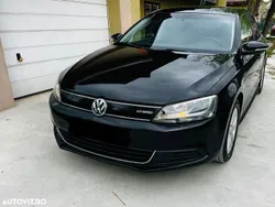 Negru Utilizat 2014 VW Jetta Hybrid Comfortline Berlinǎ | 8.800 EUR