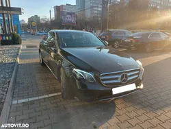 Negru Utilizat 2017 Mercedes E220 Avantgarde Berlinǎ | 21.900 EUR (Super Preț)