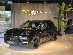 Culoarenegru Utilizat 2024 Porsche Cayenne SUV | 99.000 EUR